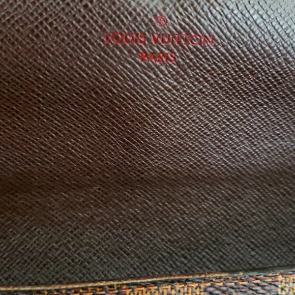 Authentic LV Wallet Damier Ebene - Picture 2 of 6